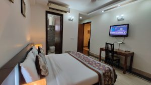 1 BHK Service Apartment in Greater Kailash-1 (11)