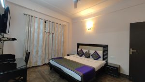 2 BHK Service Apartment Vasant Kunj6
