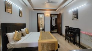 2 BHK Service Apartment in Greater Kailash-2 (2)