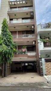 2 BHK Service Apartment in Greater Kailash-2 (2)