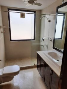 4 BHK Apartment for Rent in Defence Colony