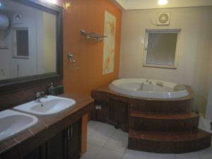 DLF The Aralias (Gurugram) Gurgaon – 4 BHK Service Apartments