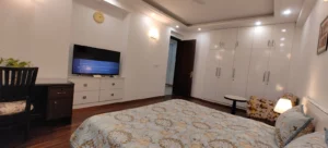 3 BHK Luxury Apartment Near Jawahar Lal Nehru Stadium-003